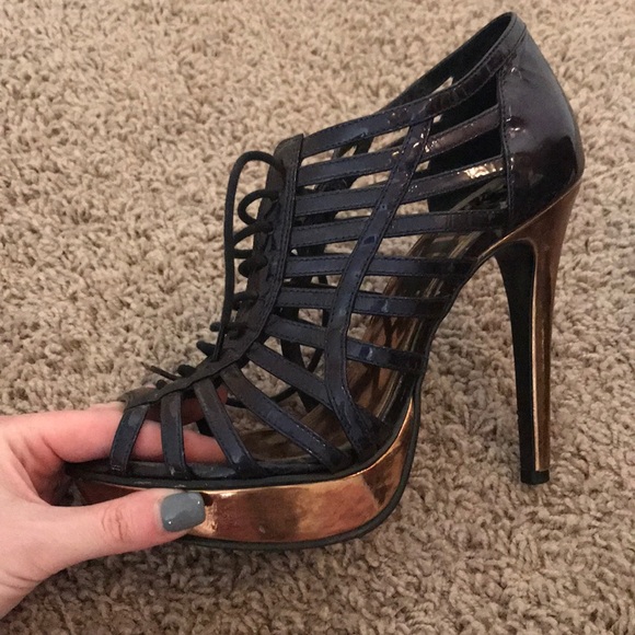 Office Cage Lace-Up Heels - Picture 3 of 3